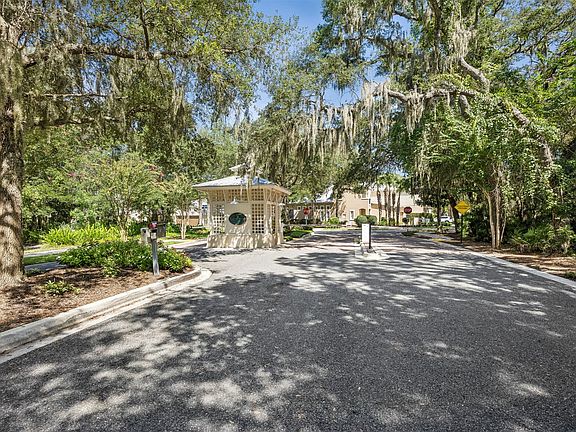 3rd image of 95220 Summerwoods Cir Unit 1202