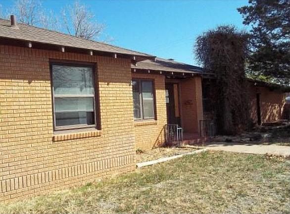 2nd image of 2601 Gidding St
