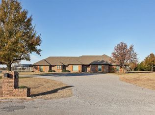 5723 Ridgeroad Dr NE, Piedmont, OK 73078
