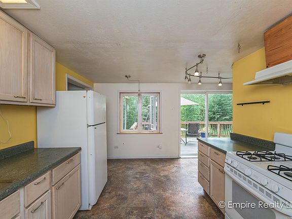 5th image of 2255 Solstice Ave
