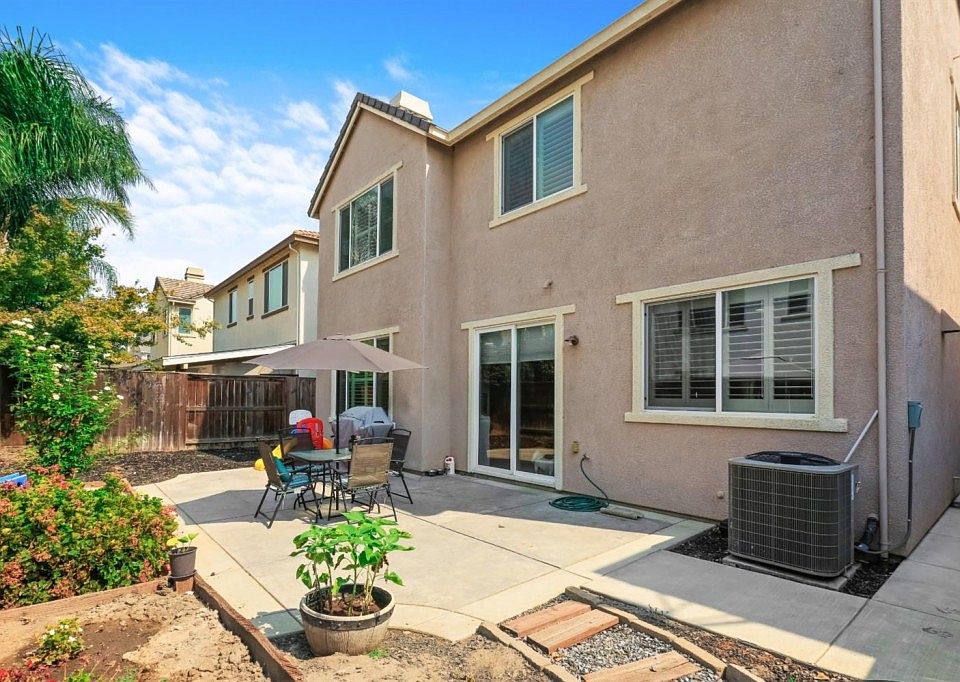 1st image of 5831 Poppy Shores Way