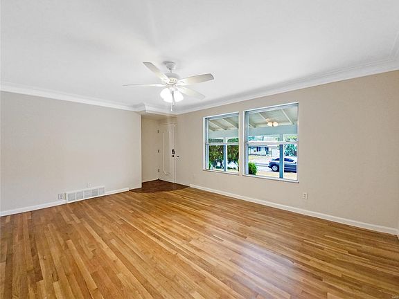2nd image of 11154 Landseer Dr
