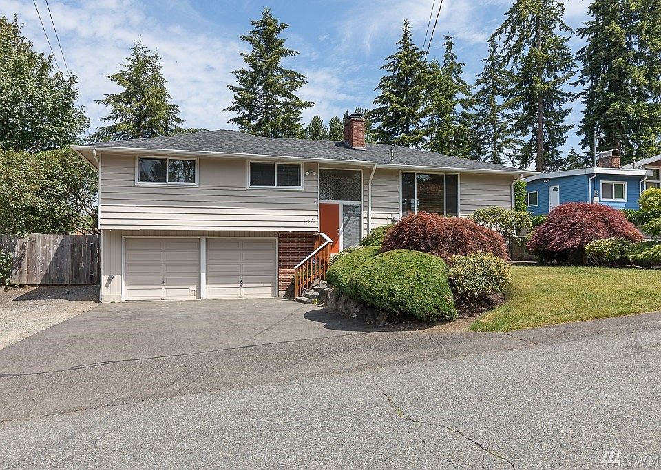 1st image of 5407 189th St SW