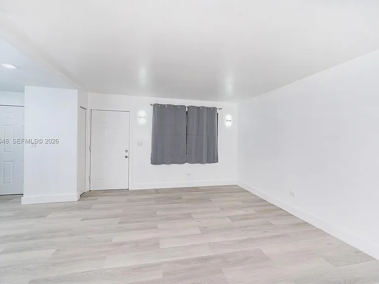 9760 SW 184th St #6D — Photo 3
