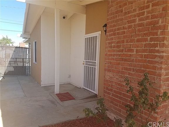 3rd image of 25164 Juanita Ave