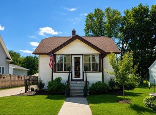 1917 Vinland St, Oshkosh, WI 54901