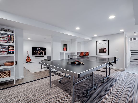 2nd image of 21 Westway