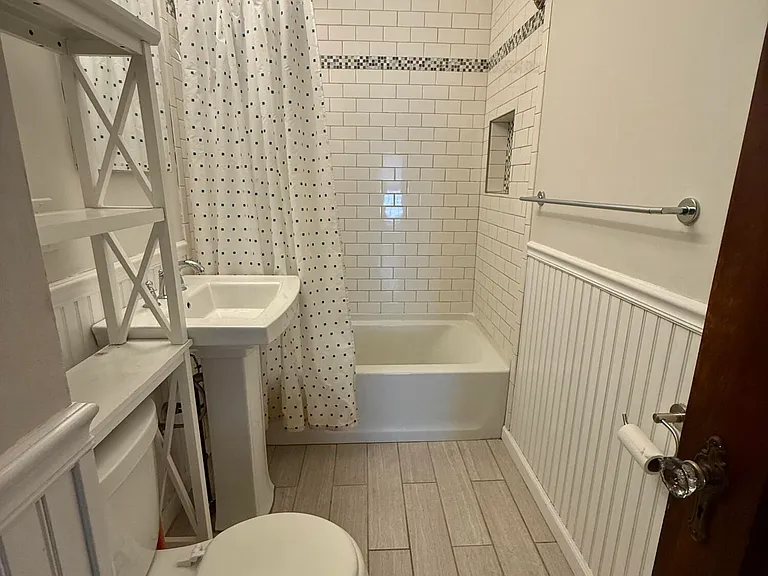 2481 Eastern Pkwy — Photo 11