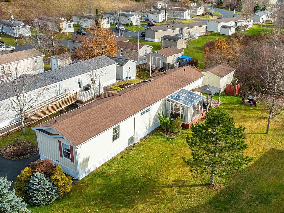 1st image of 9 Merriweather Cres