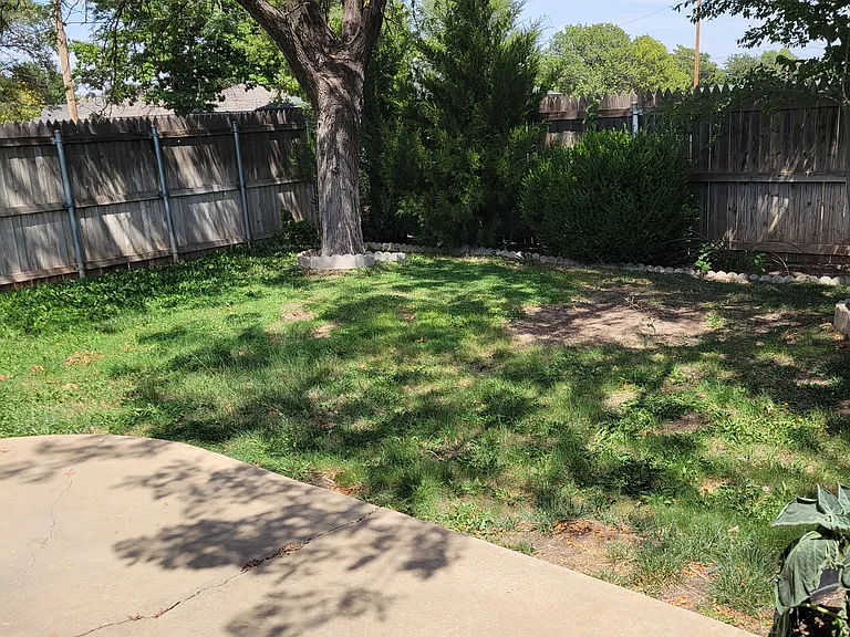 1615 Stubbs St — Photo 15