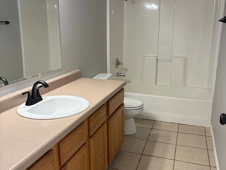2709 Trailwood Dr #B — Photo 4