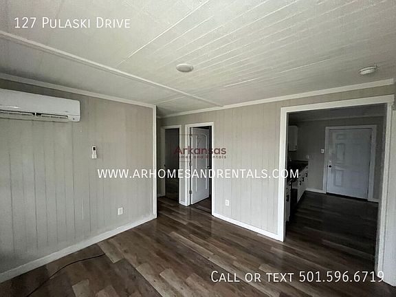 3rd image of 127 Pulaski Dr