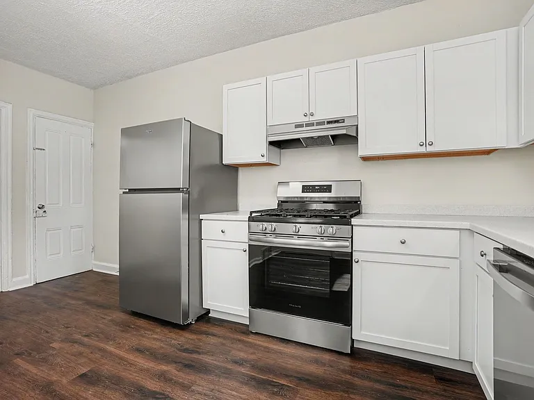 153 Cedar St — Photo 3