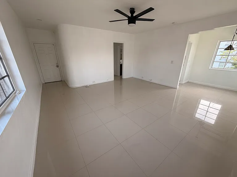 7124 Bay Dr #7 — Photo 19