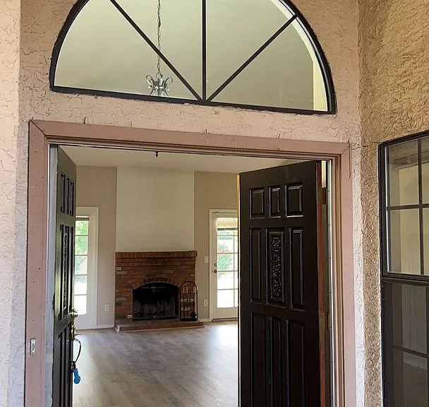 1518 W Antiqua Dr — Photo 2