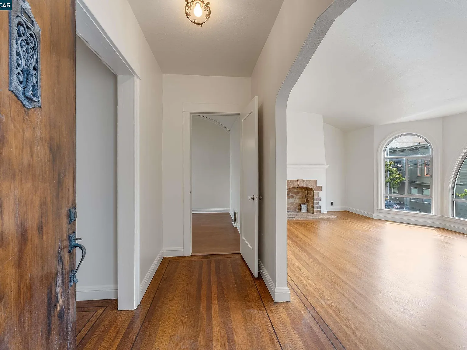 130 Woolsey St - Photo 4