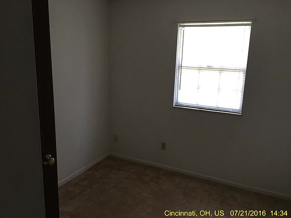 4th image of 2475 Roosevelt Ave