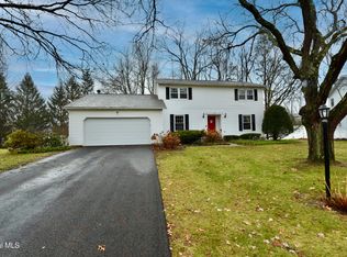 19 Ann Lee Court, Latham, NY 12110