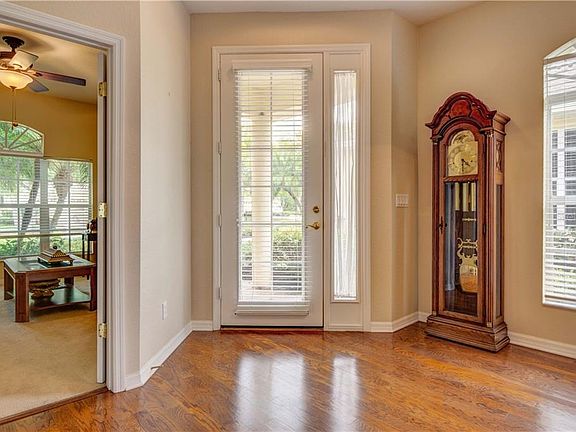 3rd image of 2479 Cottonwood Ln