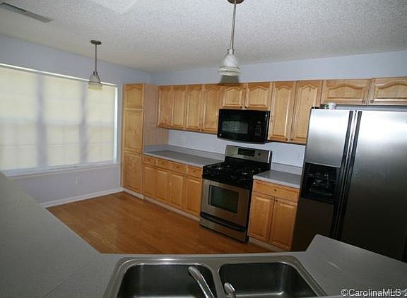 5th image of 14056 Ballyshannon Ln