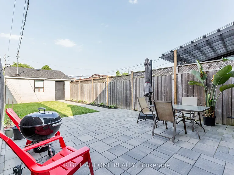 171 Gilbert Ave — Photo 2
