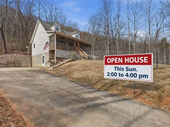 315 Valley Dr, Walhalla, SC 29691