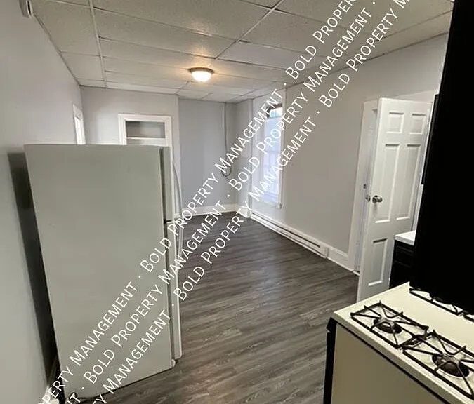 306 S 5th St #5 — Photo 5