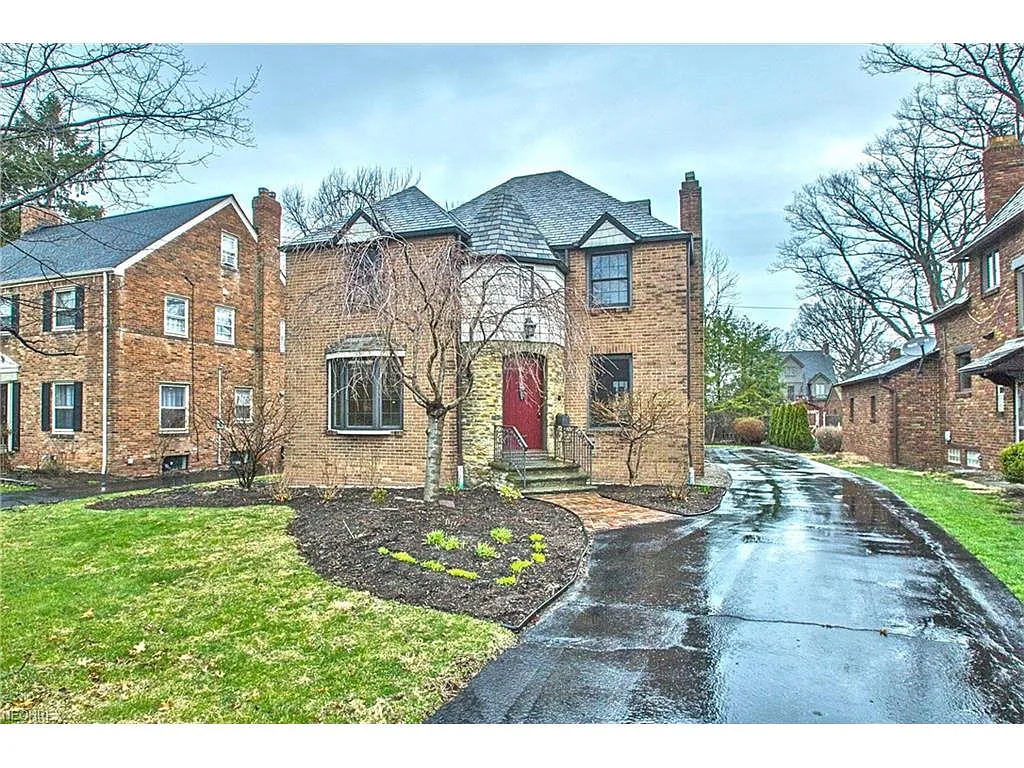 13956 Lake Ave photo 1
