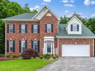 1609 Ballard Ct, Kernersville, NC 27284