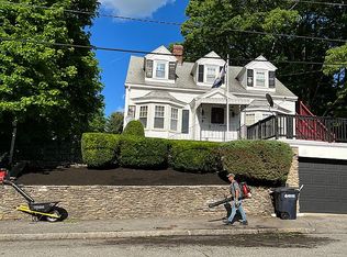 19 Commonwealth Ave, Worcester, MA 01604