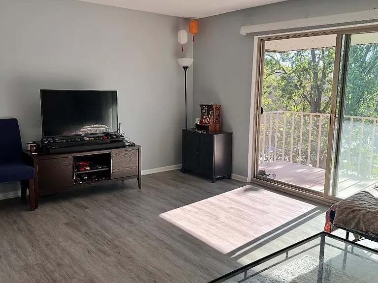 17510 Cedar Ln #302 — Photo 5