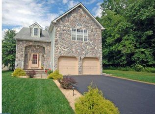 9 Morrell Rd, Lawrence Twp, NJ 08648