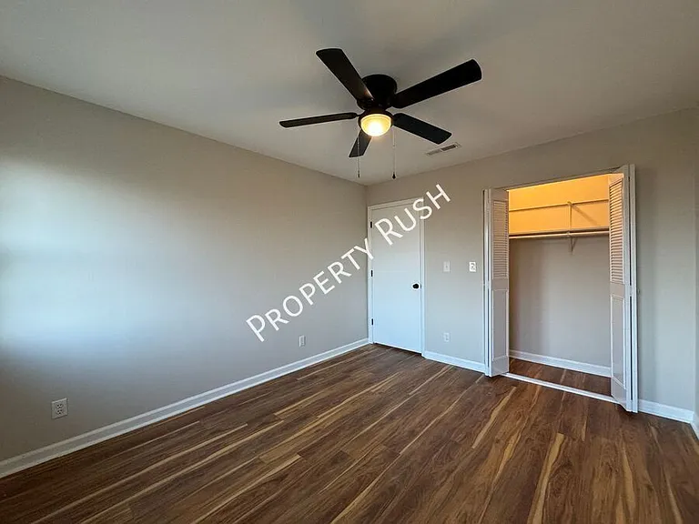 2945 Old Britain Cir — Photo 28