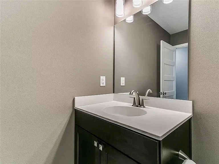 1411 SW Campus Ln — Photo 22