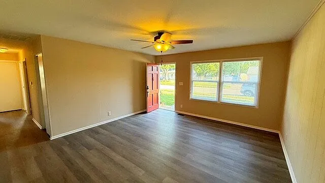 7535 E 35th St — Photo 3