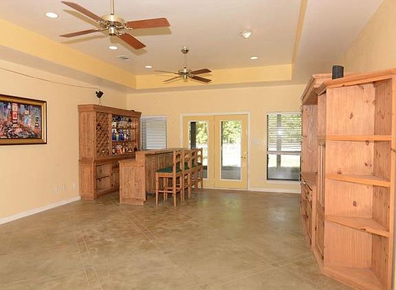 5th image of 201 Pine Valley Dr
