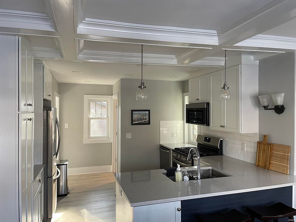 2nd image of 410 Peashway St
