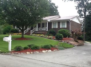 1775 Seven Oaks Dr, Morristown, TN 37814