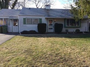 41 Winthrop Rd, Edison, NJ 08817