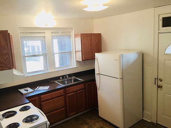 2nd image of 3223 N 5th St Floor 1