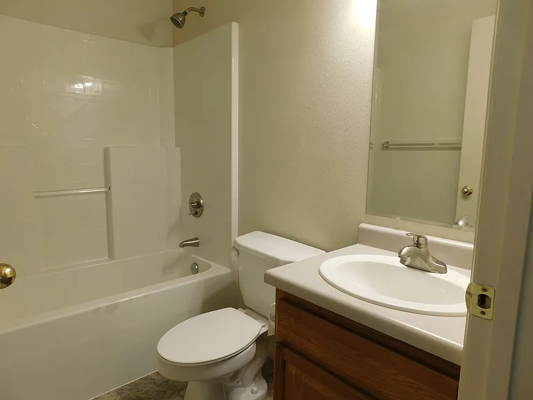 2986 1/2 Redbud Ct — Photo 14