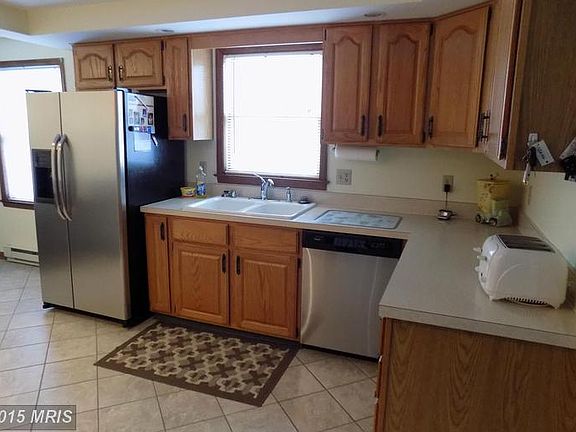 4th image of 34 Turner Dr