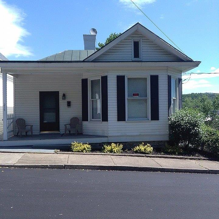 1st image of 215 W 3rd St