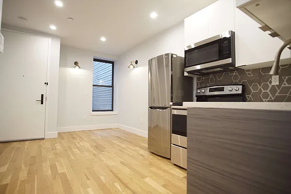 Rented by Lofts and Flats LLC | media 19