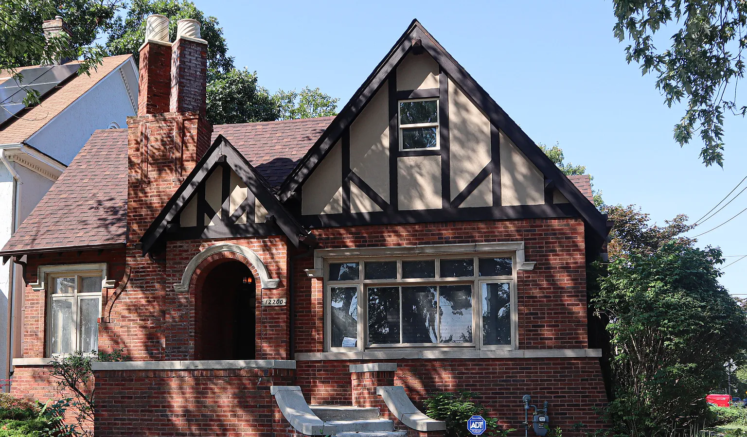 12200 S Stewart Ave photo 1