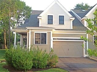 41 Courtyard Pl #41, Lexington, MA 02420