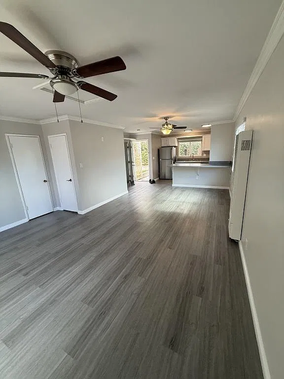 212 W Escalones — Photo 2