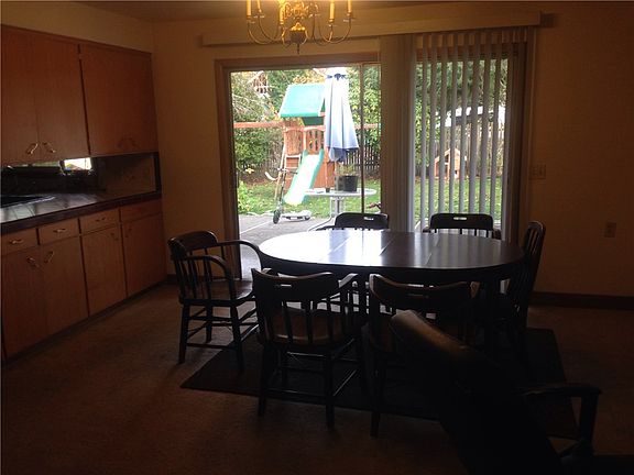 4th image of 2226 Fir St SE
