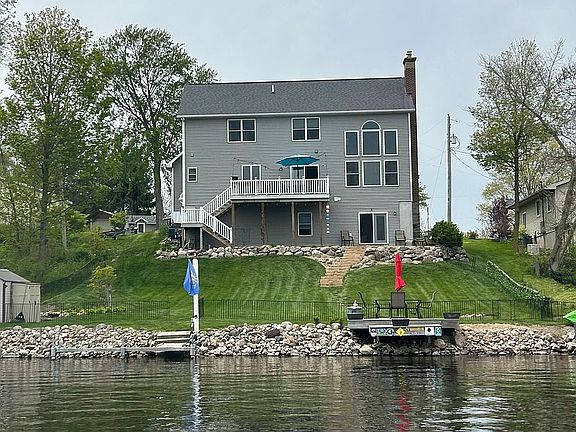 3rd image of 8767 Narrow Lake Rd
