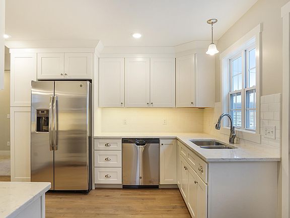 4th image of 2174 Boardwalk Ct #11